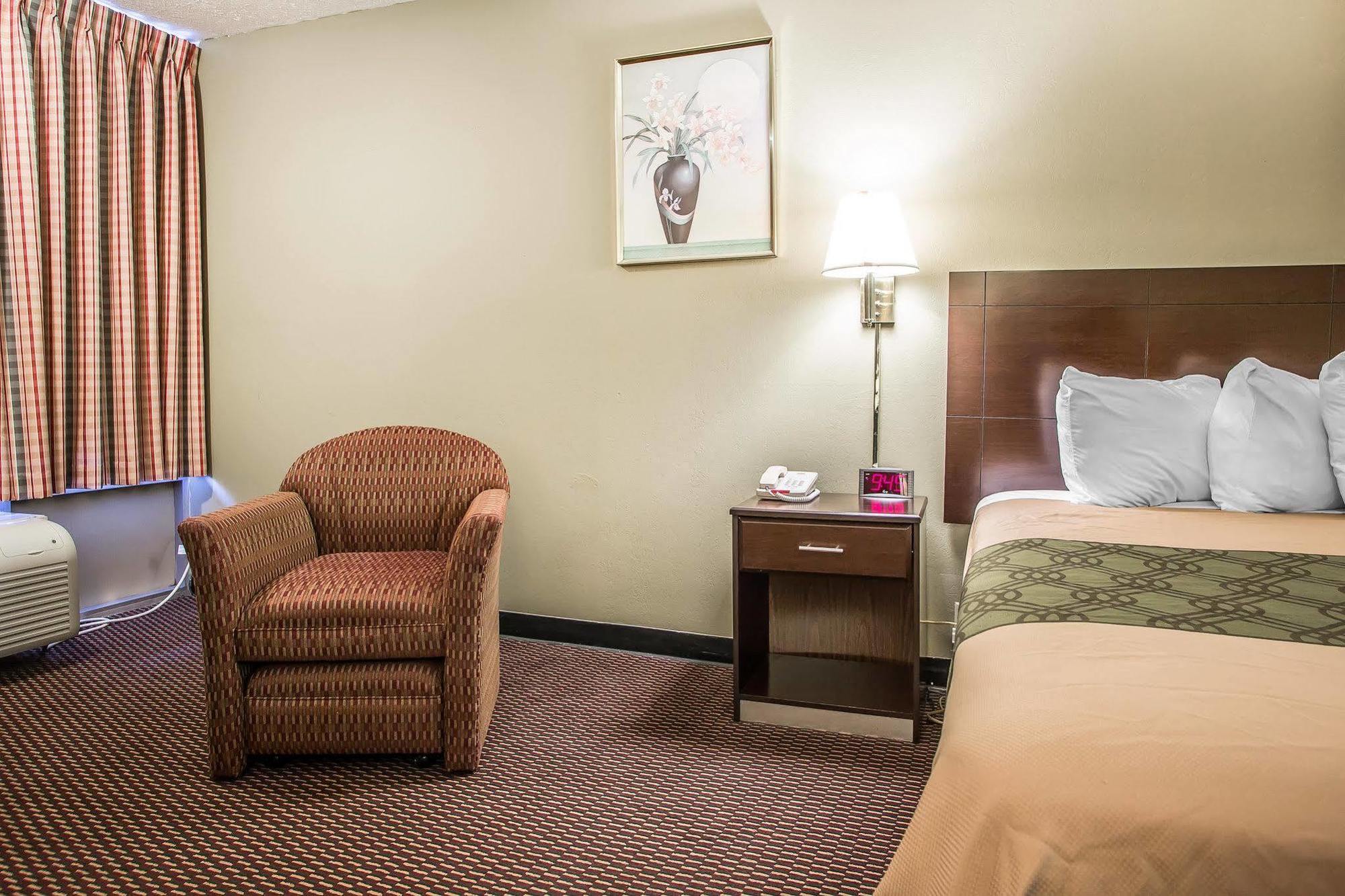 Econo Lodge Near Missouri University Of Science And Technology Rolla Luaran gambar