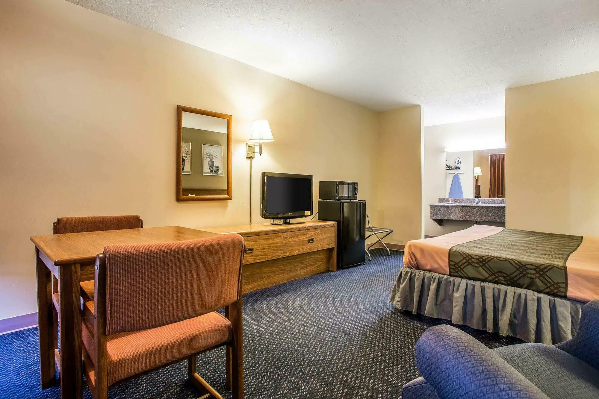 Econo Lodge Near Missouri University Of Science And Technology Rolla Luaran gambar